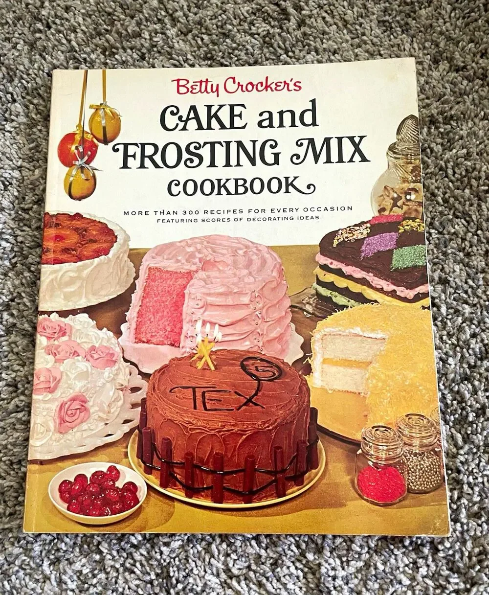 1966 Betty Crocker’s Cake and Frosting Mix Cookbook 1st Edition 2nd Printing